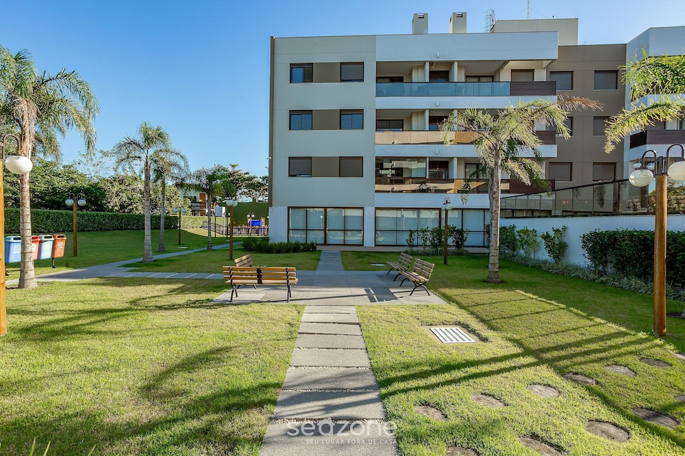 Apartments With Pools 200m From the sea Floripa-sc ADC
