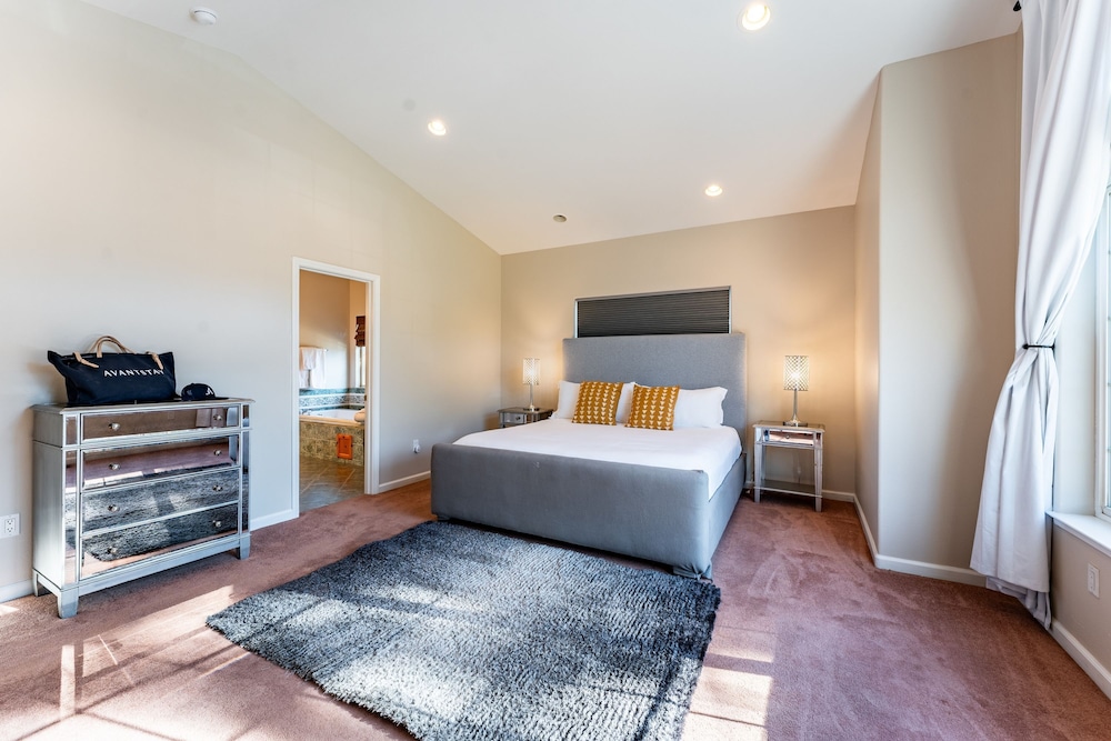 Blitzen by Avantstay Pet-friendly Tahoe Retreat