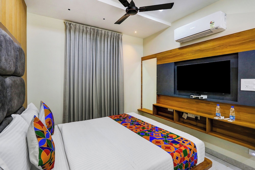 Fabhotel Vishnu Grand