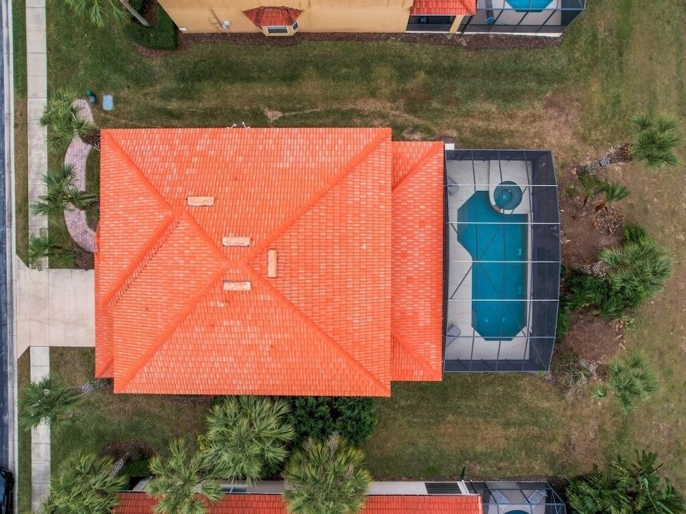 Six Bed Pool Villa In Resort -close To Disney! 6 Bedroom Villa