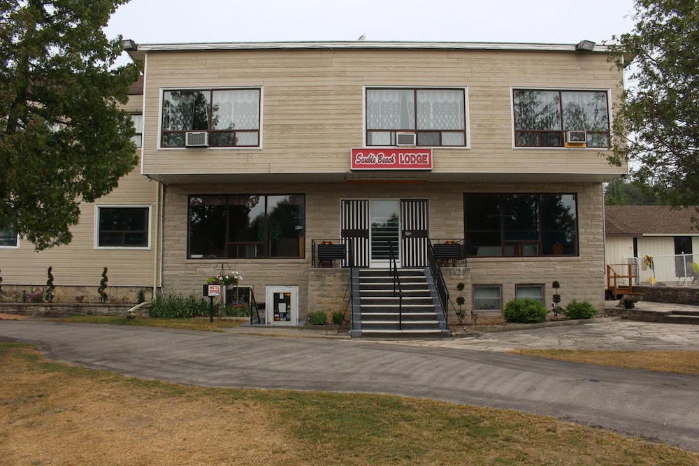 Sauble Beach Lodge