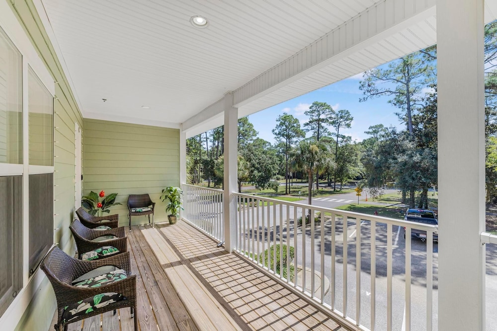 Laguna Breeze C