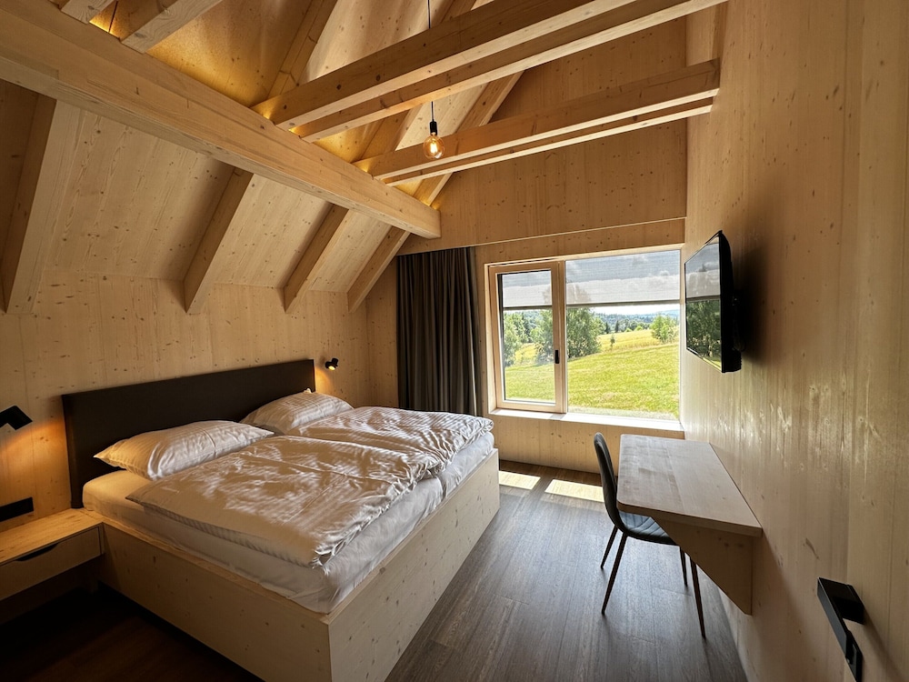 Holiday Home in Roprachtice With Sauna & Jacuzzi