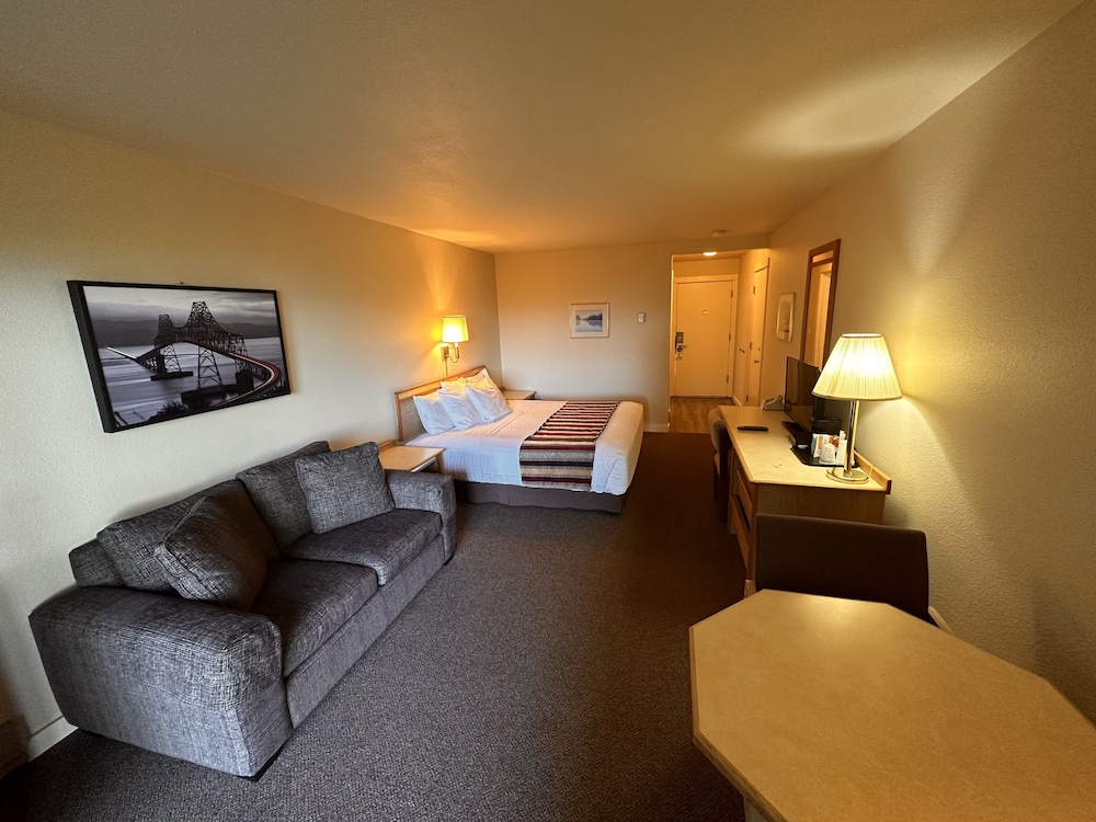 Astoria Crest Motel
