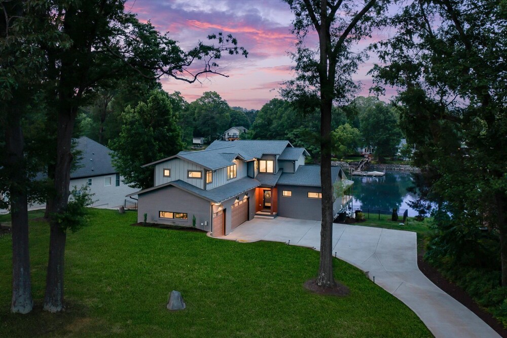 Elysian Shores W/heated Pool & Optional Boat Rental