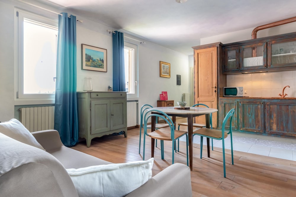 Borgo al Sole 2 by Wonderful Italy