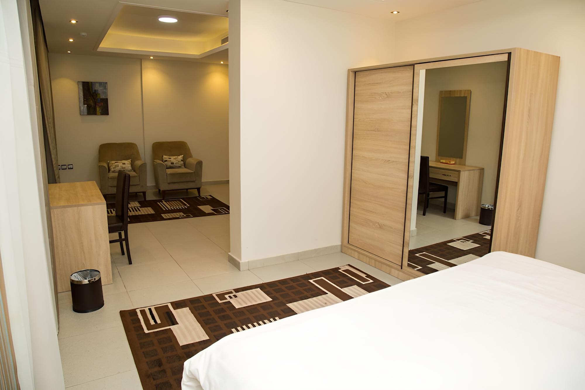 Oasis Rise Hotel Apartments