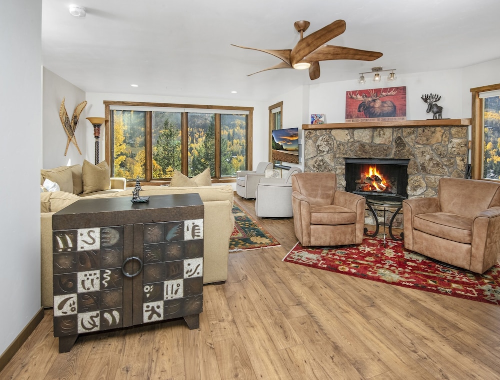 Capstone 6 3 Bedroom Townhouse