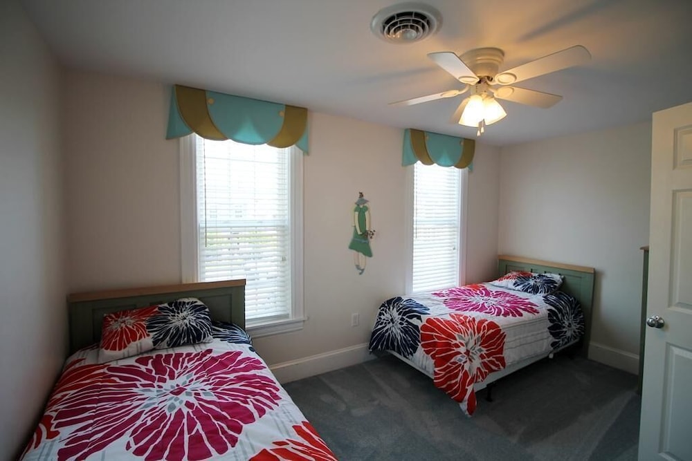 Delaware Avenue 16A