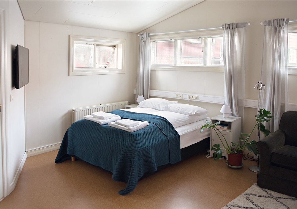 Brattagata Guesthouse Apartments view 3