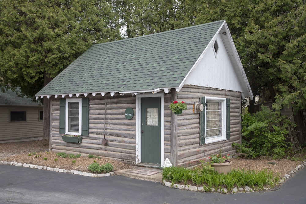 Ridges Inn & Suites