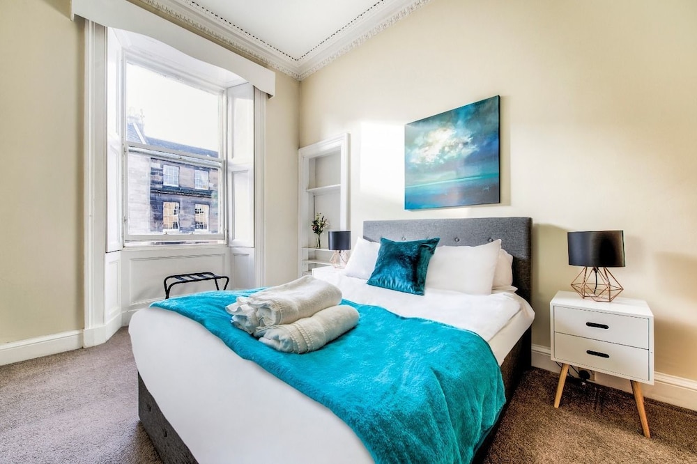 Henderson - New Town Apartment view 5