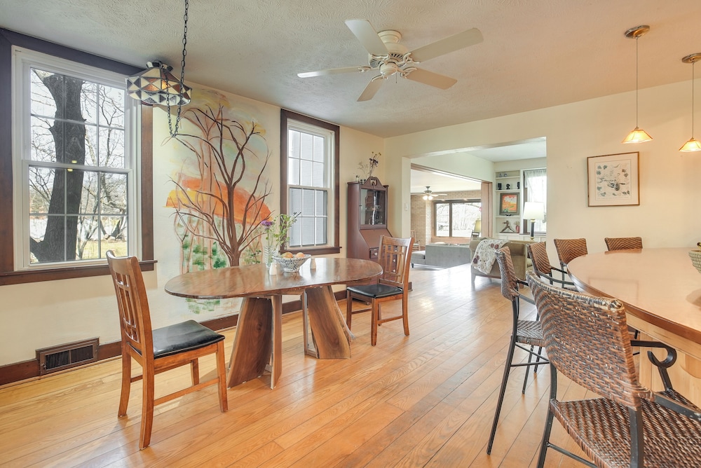 Spacious & Updated Farmhouse in Yellow Springs