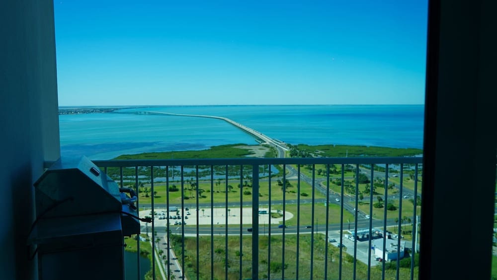 Penthouse Jr Unrivaled Luxury Insane Views 3 Bedroom Apts