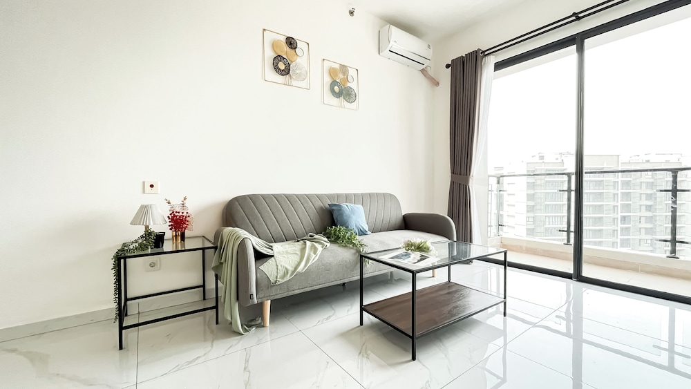 Elegant And Homey 3Br Apartment Sky House Bsd