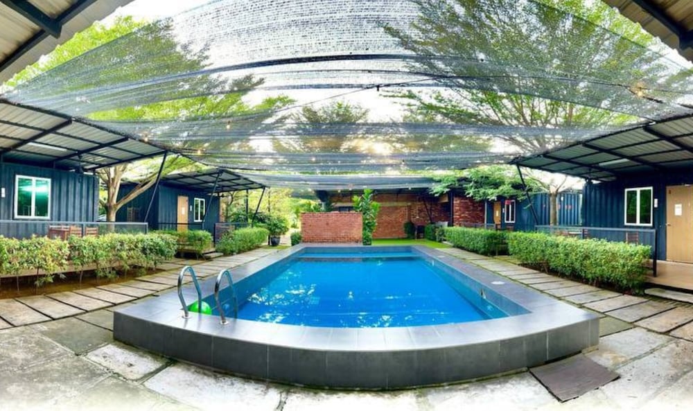 Petak Padin Cottage by The Pool, Kepala Batas Penang photo 3