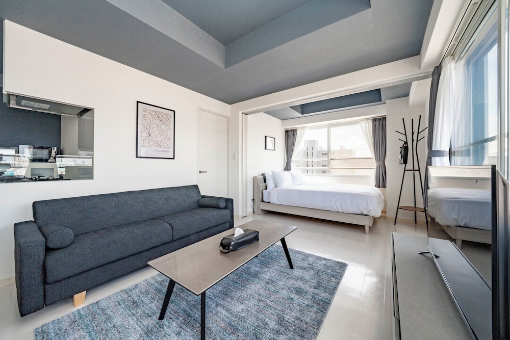 HILLSGARDEN 405