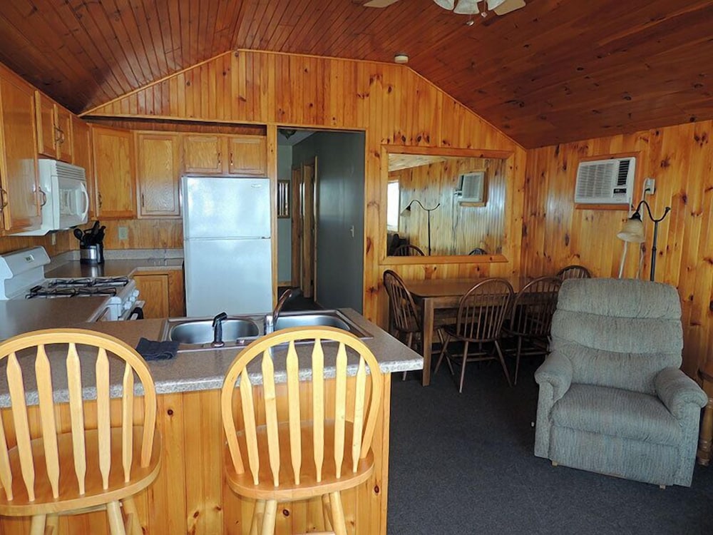 Angel Rock Waterfront Cottages and Vacation Homes