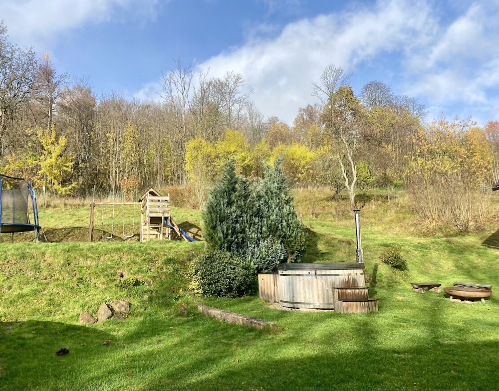 Villa in Rudnik With Private hot tub