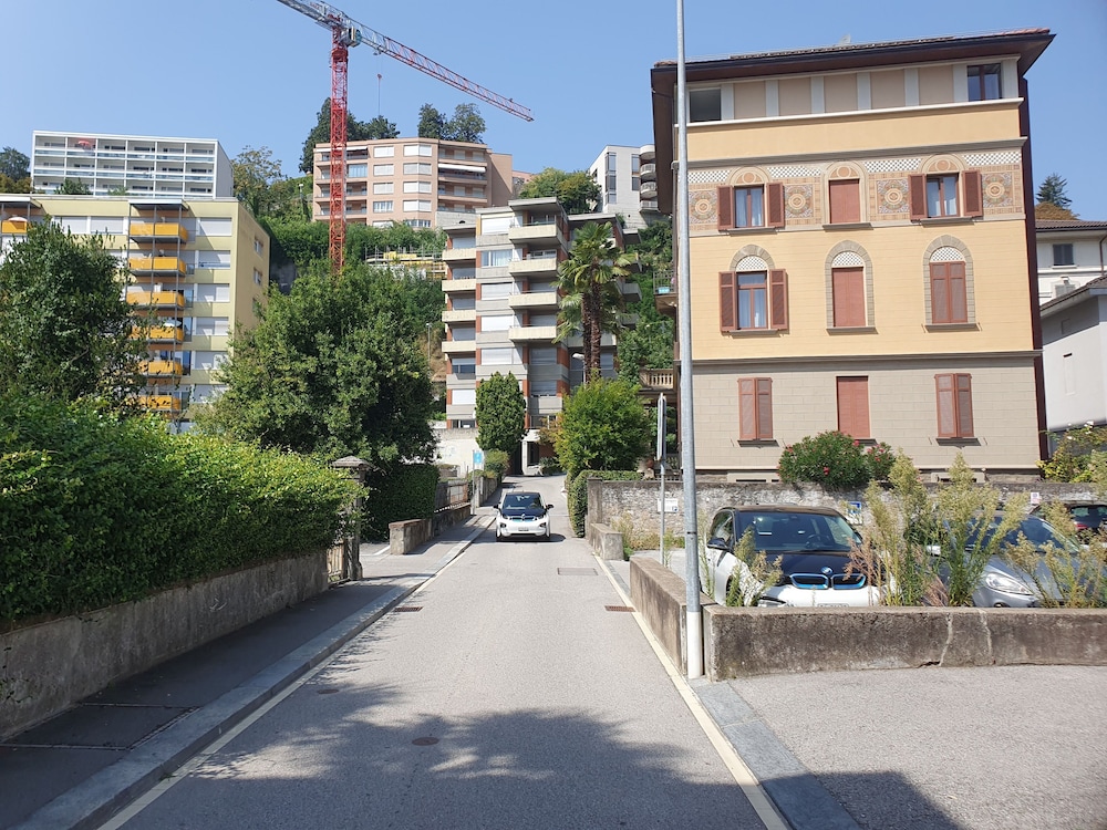 Executive Huge Flat in Central Lugano