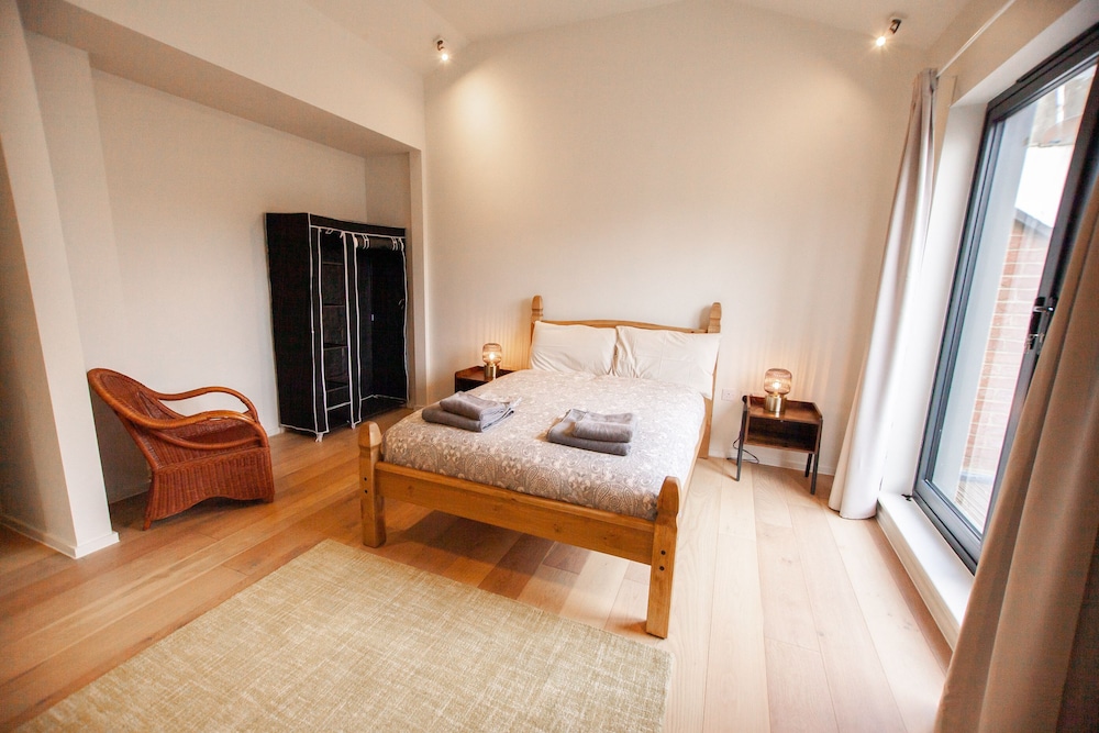 7 The Hideaway view 4