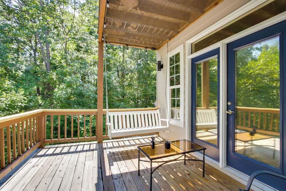 3 Mi to Pickwick Lake: Spacious Family Getaway