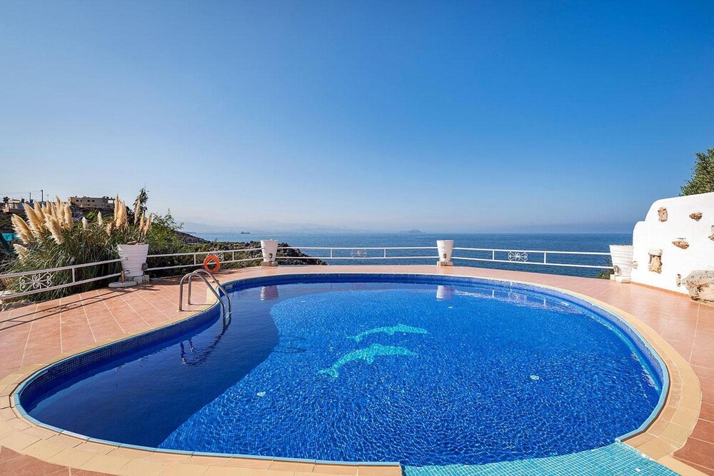 Tersanas Villas