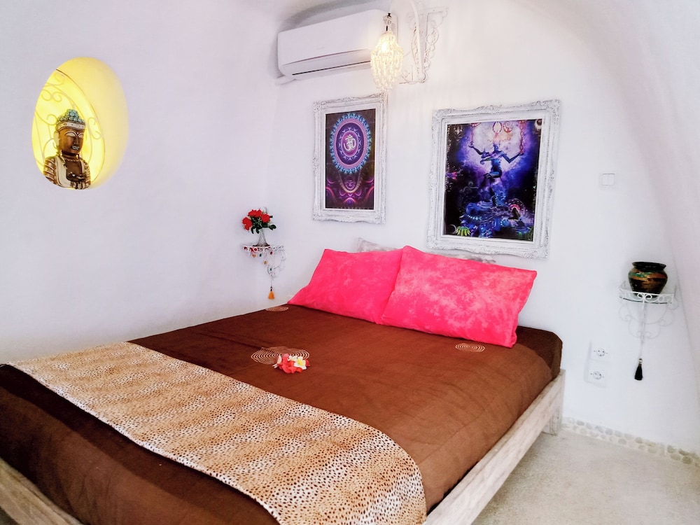 VistaMonti Private Villas