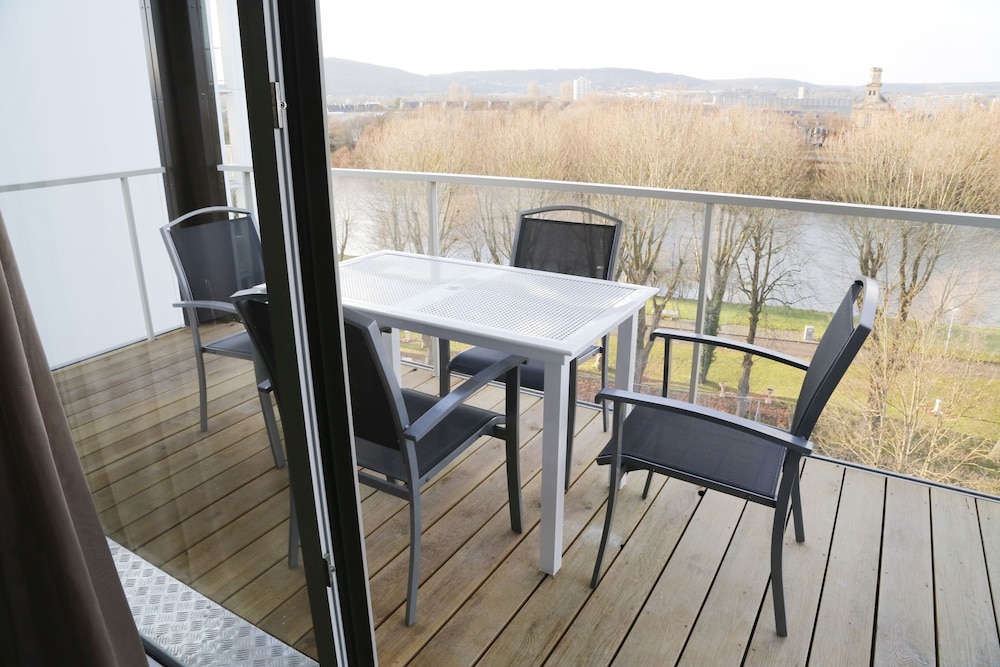 Odalys City Campus Apartment Hotel - Metz Centre