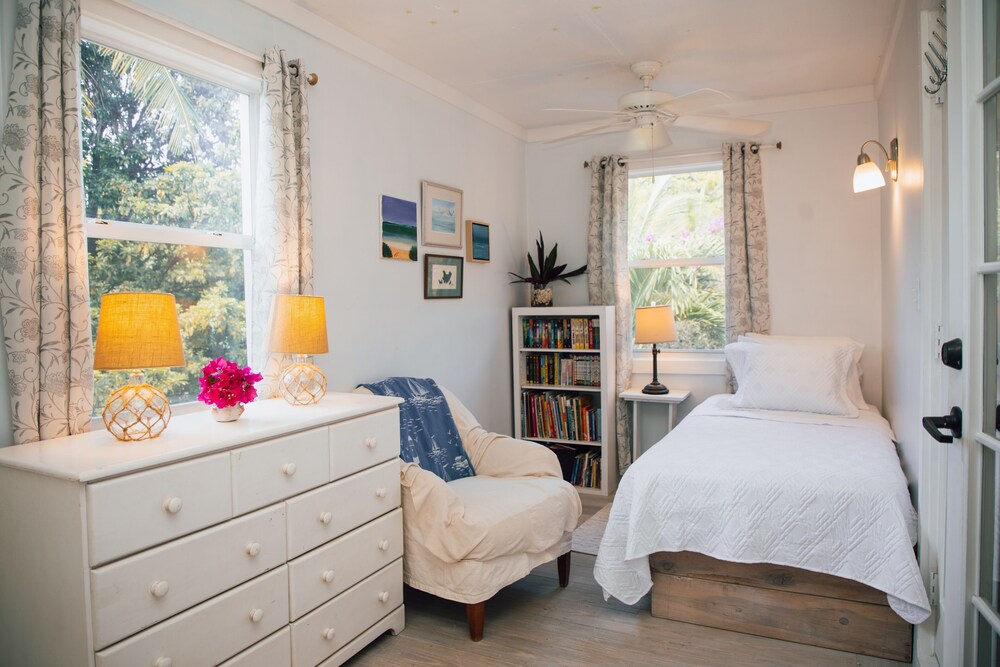 Sea Song Hi 4 Bedroom Home