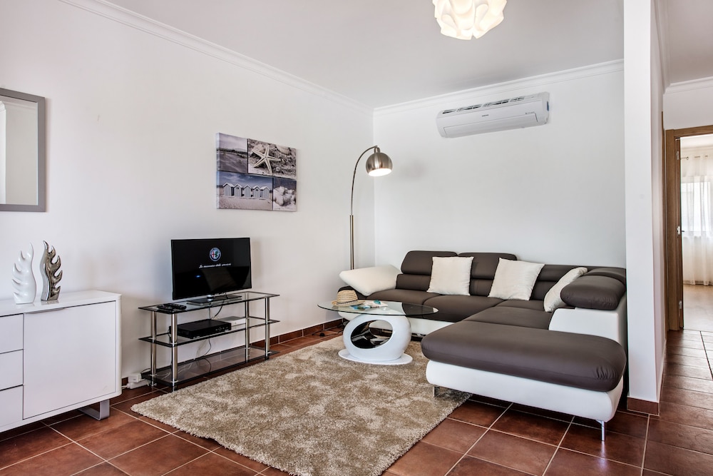Santa Luzia Residence by MarsAlgarve
