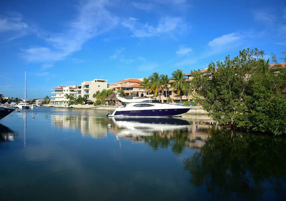 Ground Floor Marina View Infinity Pool Private Terrace Puerto Aventuras