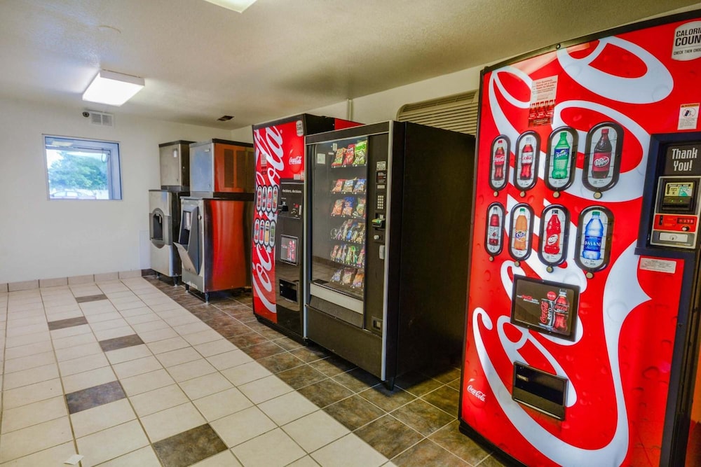 Motel 6 Huntsville, TX