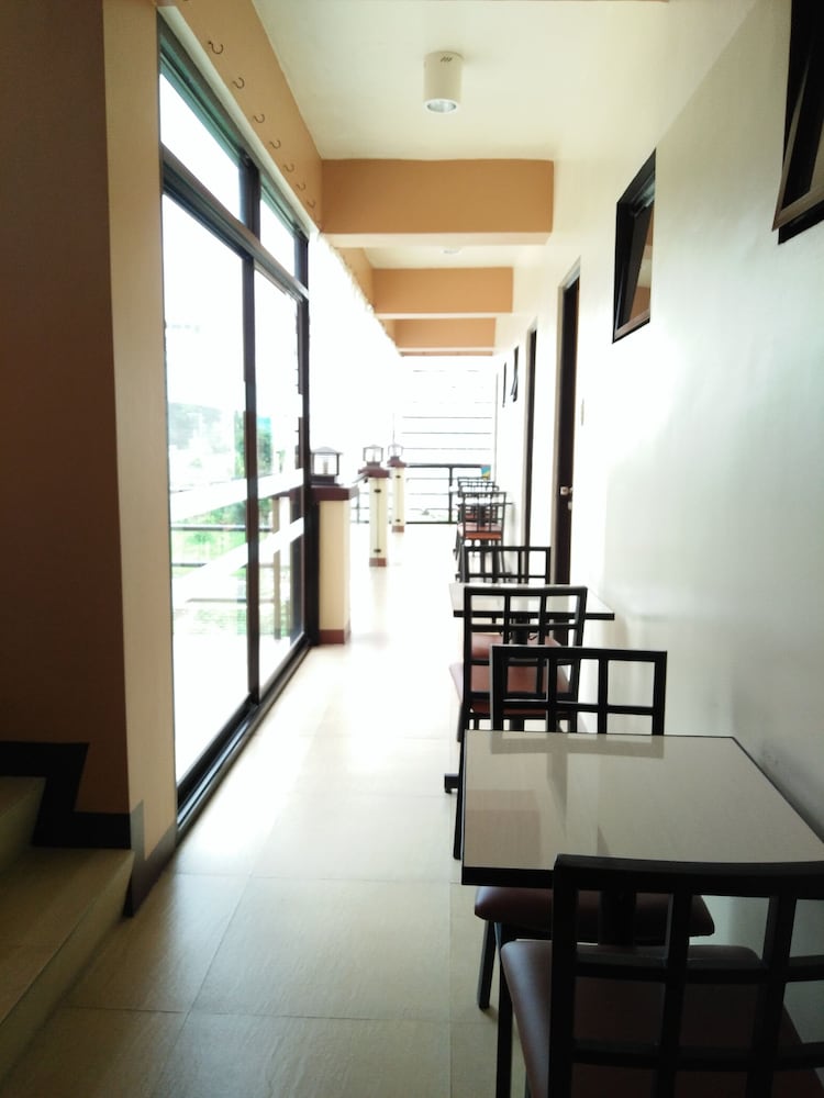 Belize Tagaytay