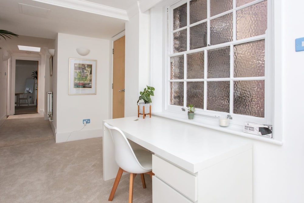 Modern 2 Bedroom Apartment in the Heart of London