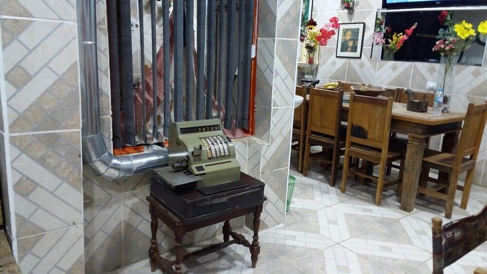 Photo 9