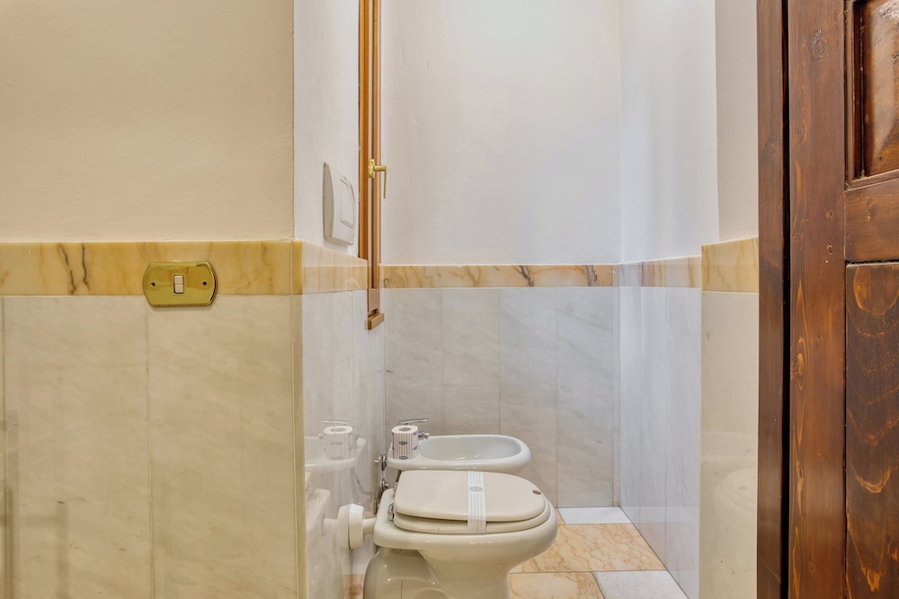 Inviting flat near the city centre