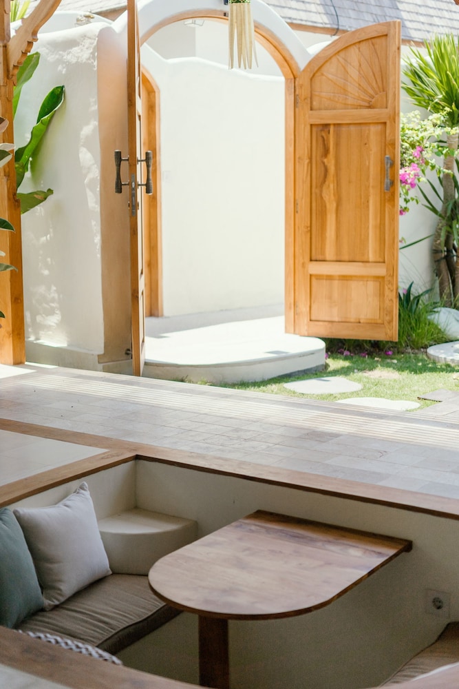 Villa Canggutopia 4 by Alfred in Bali - Relaxing 1BR Private Pool Villa 5min to Echo Beach