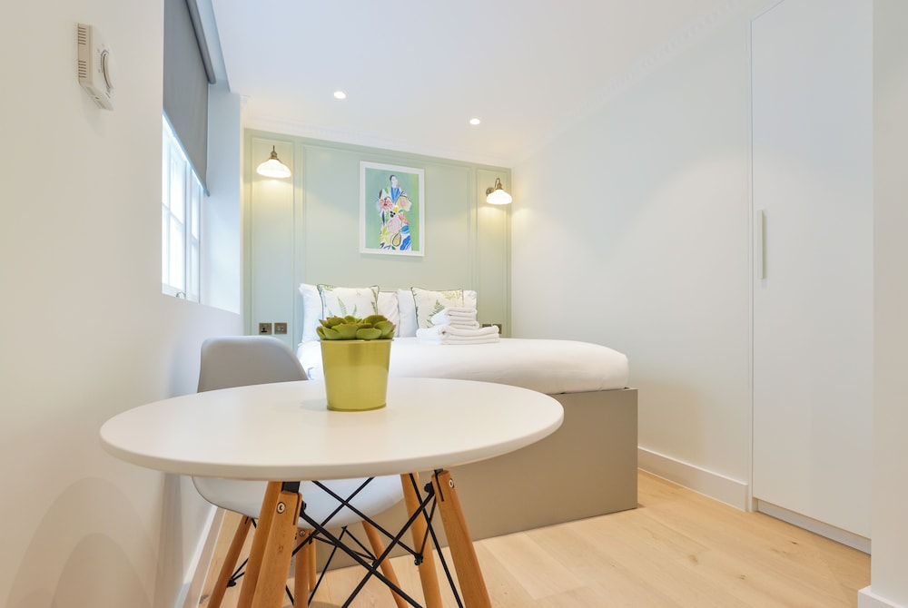Star Street Studios by Concept Apartment