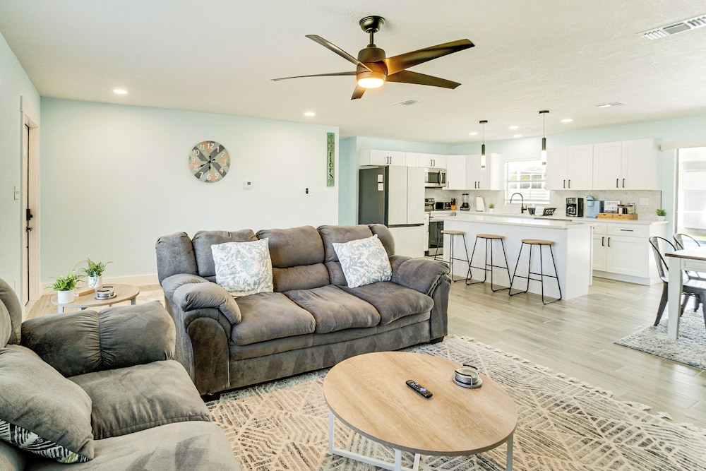 Swim, Fish, Shop & More: Port Charlotte Retreat!