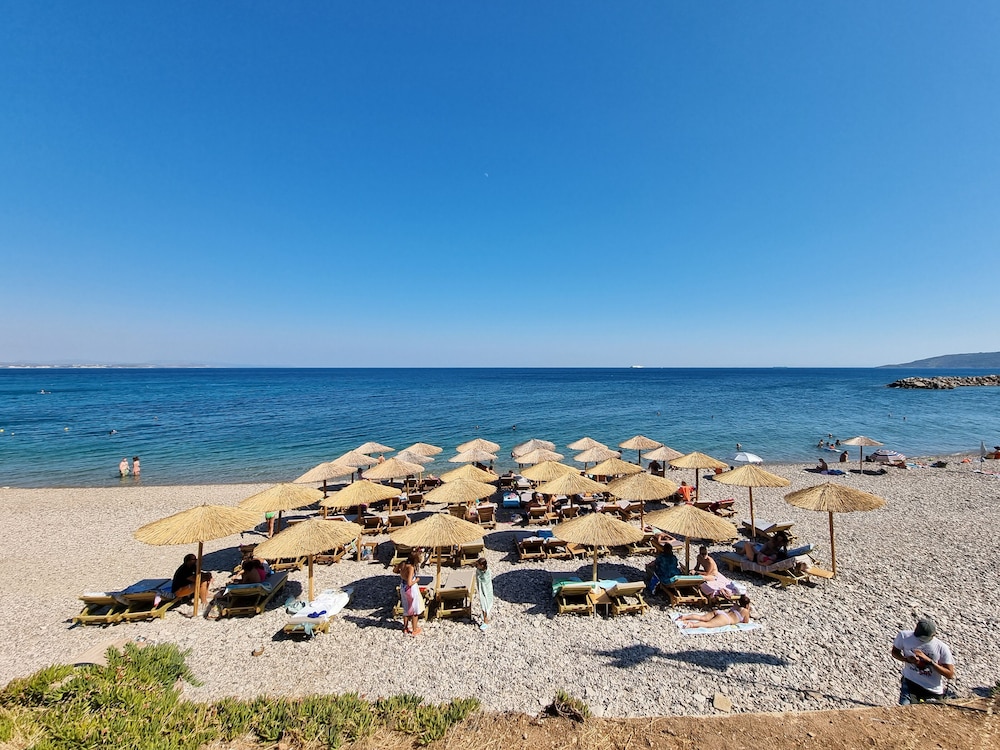 Ilioxenia Studio & Apartments
