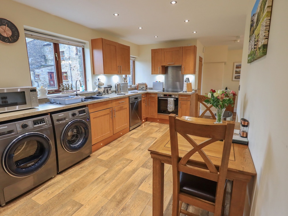 Lancaster Vacations - Orcaber Farm Retreat - Property Image 4