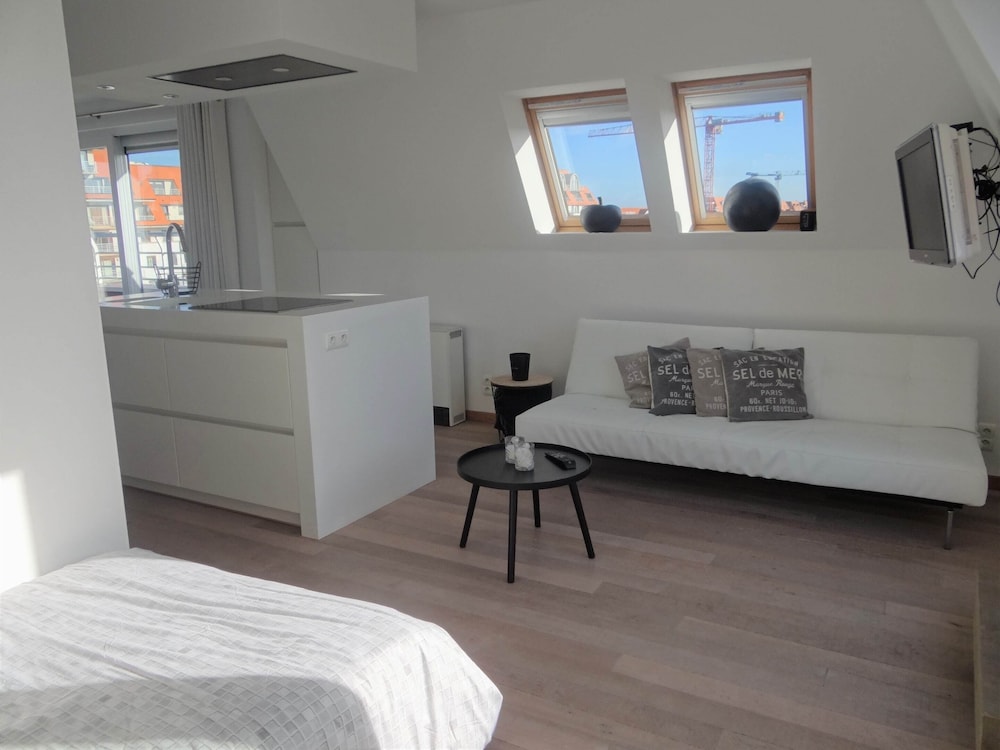 Apartment in Nieuwpoort With Terrace