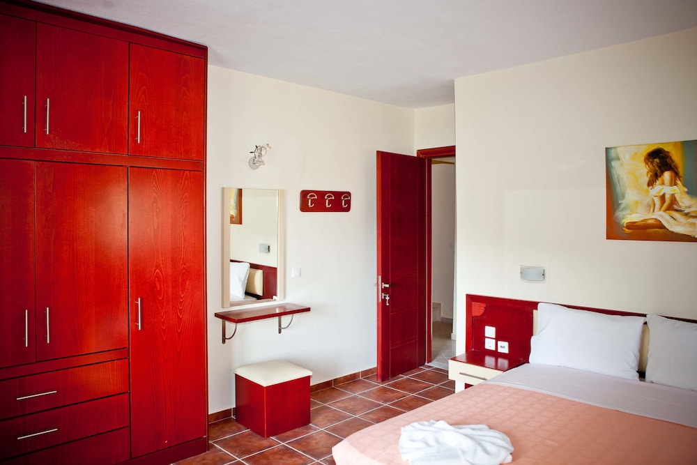 Aselinos Suites