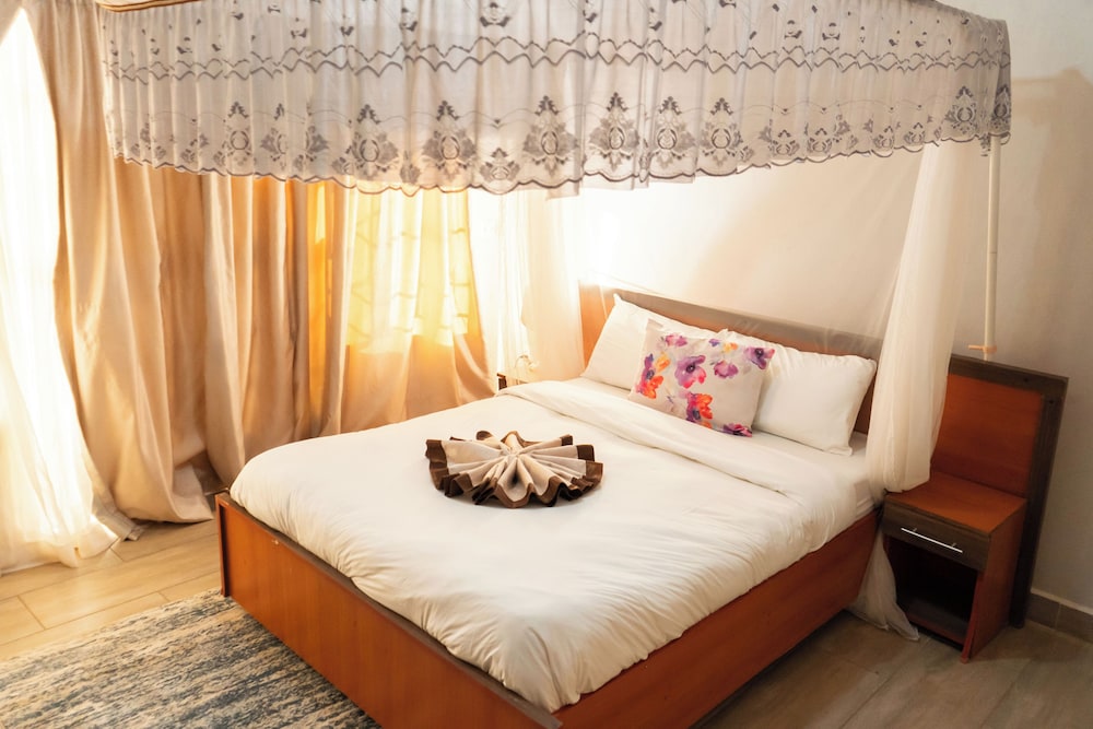 Blissful lily lodge