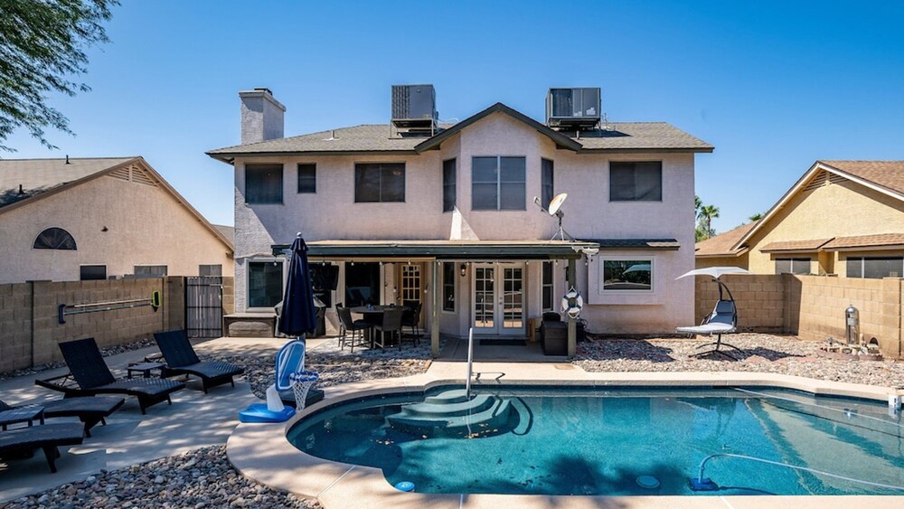 North Phoenix 4 Bdrm Vacation Home W/pool & Games!