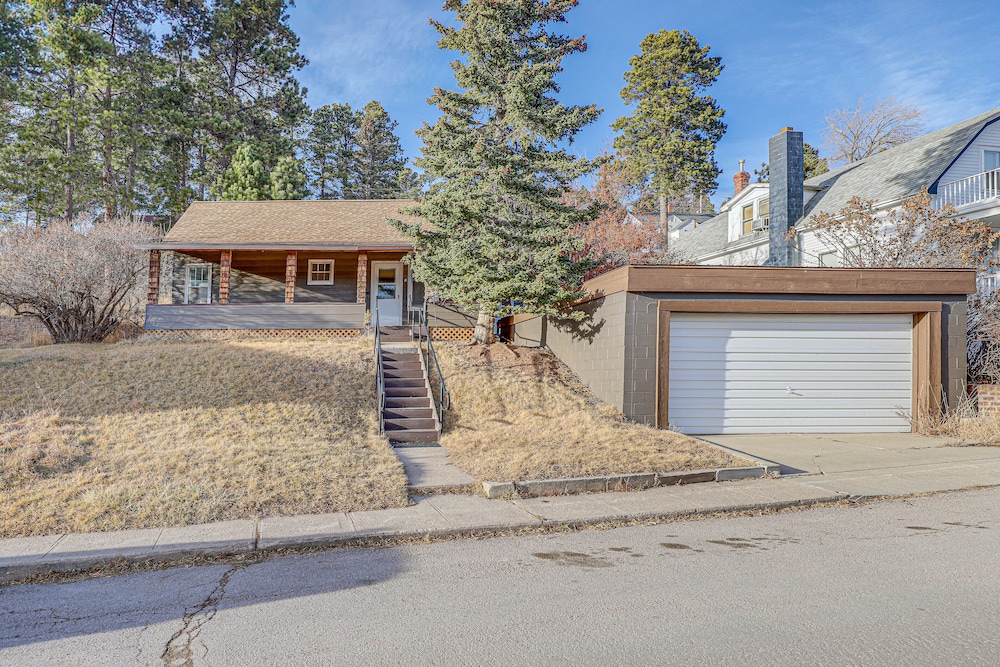 Pet-friendly Black Hills Home ~ 5 Mi to Terry Peak view 3