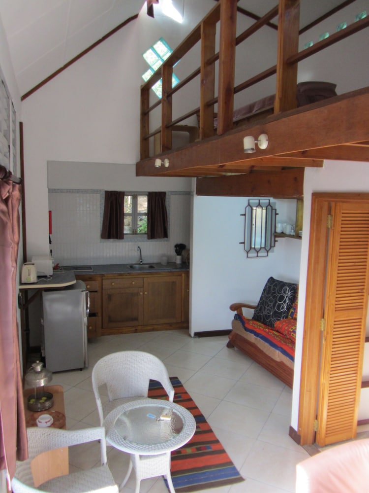 Lemongrass Lodge