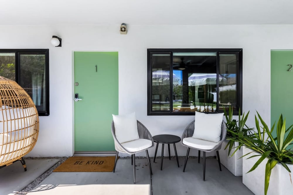 The Yucca Hotel- Entire Boutique Buyout