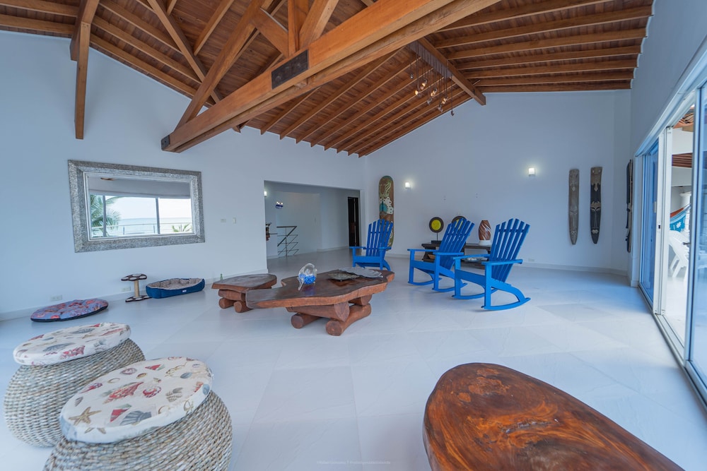 Villa El Francés 4BD WPool & Beach Front